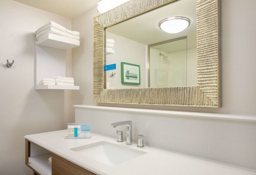 בית מלון כפרי Hampton Inn Fishkill