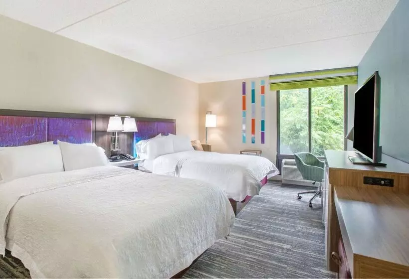 هتل Hampton Inn Fishkill