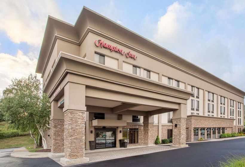 בית מלון כפרי Hampton Inn Fishkill