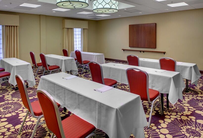 בית מלון כפרי Hampton Inn Richmond  Airport