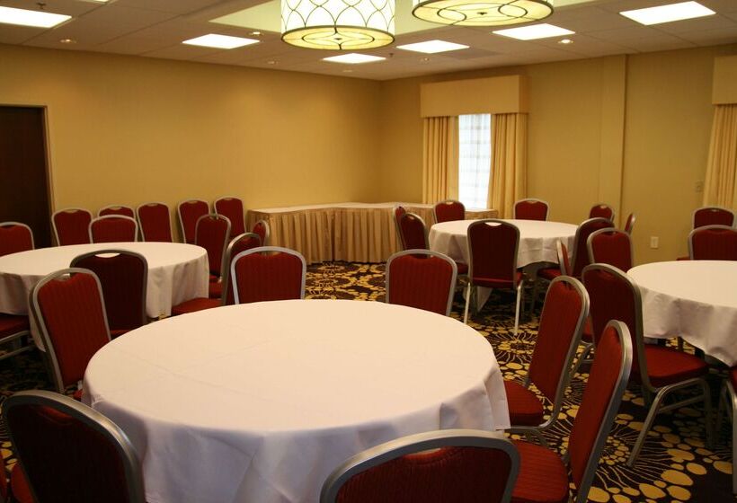 בית מלון כפרי Hampton Inn Richmond  Airport