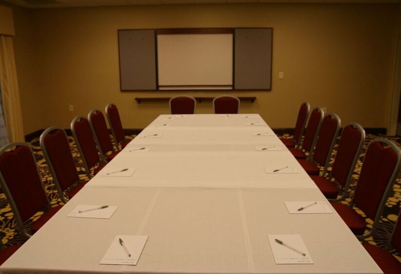 בית מלון כפרי Hampton Inn Richmond  Airport