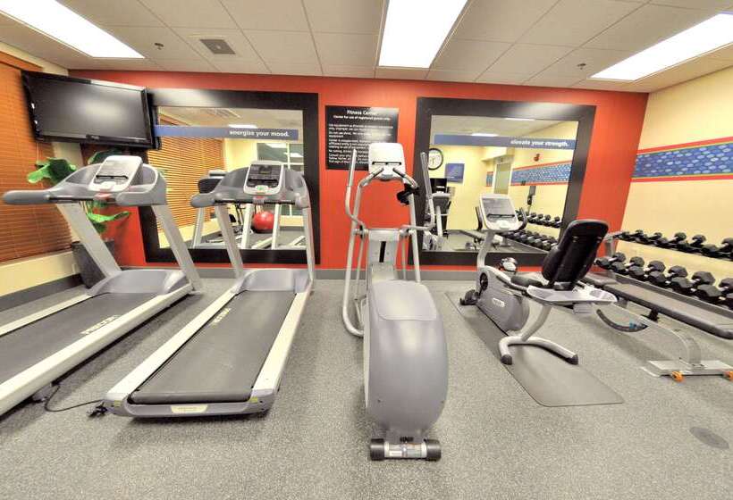 בית מלון כפרי Hampton Inn Richmond  Airport