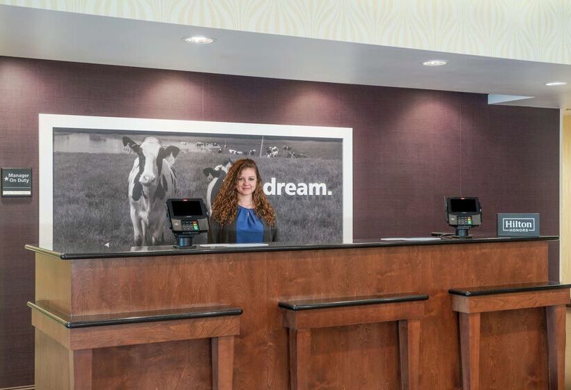 בית מלון כפרי Hampton Inn Richmond  Airport