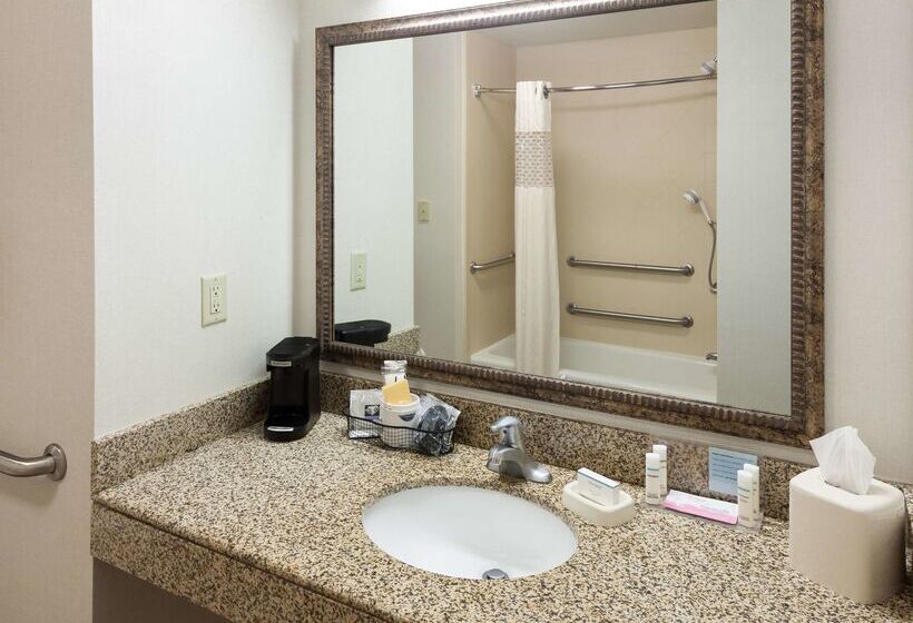 فندق Hampton Inn & Suites Davenport