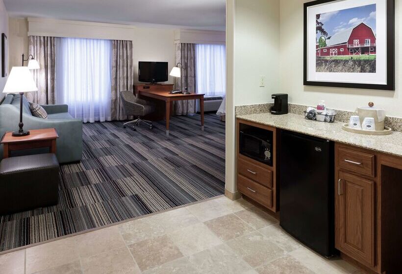 فندق Hampton Inn & Suites Davenport