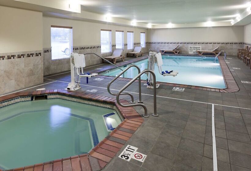 فندق Hampton Inn & Suites Davenport