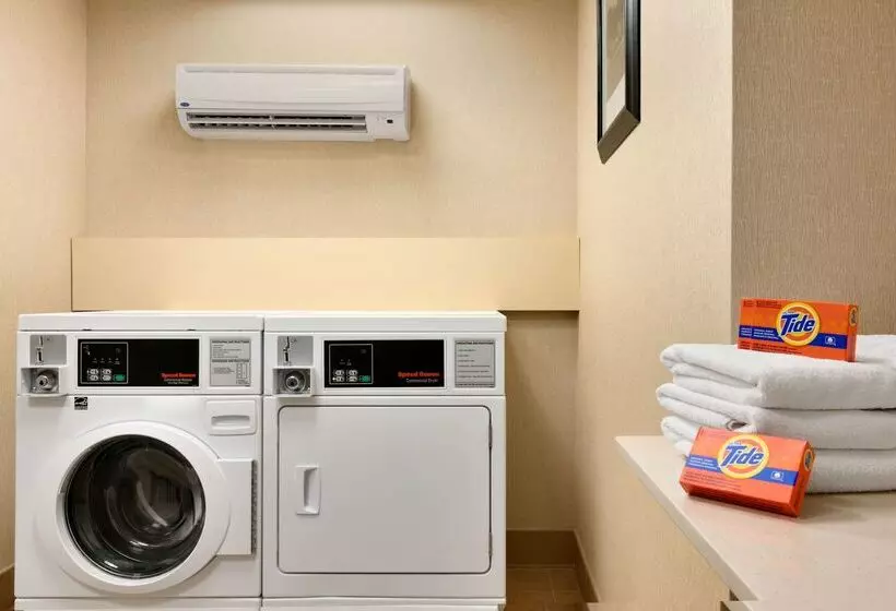 Otel Hampton Inn & Suites Mahwah