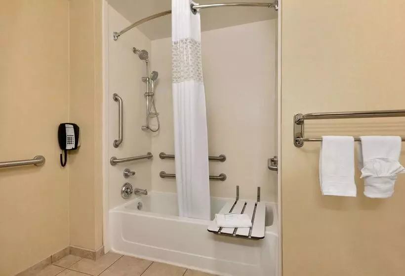 Otel Hampton Inn & Suites Mahwah