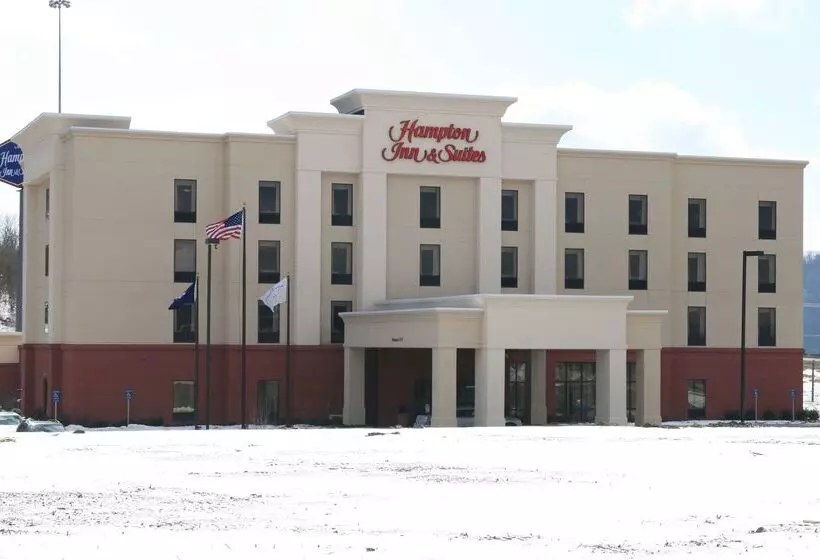 Отель Hampton Inn & Suites Wilder