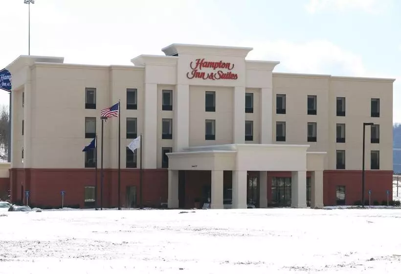 Отель Hampton Inn & Suites Wilder