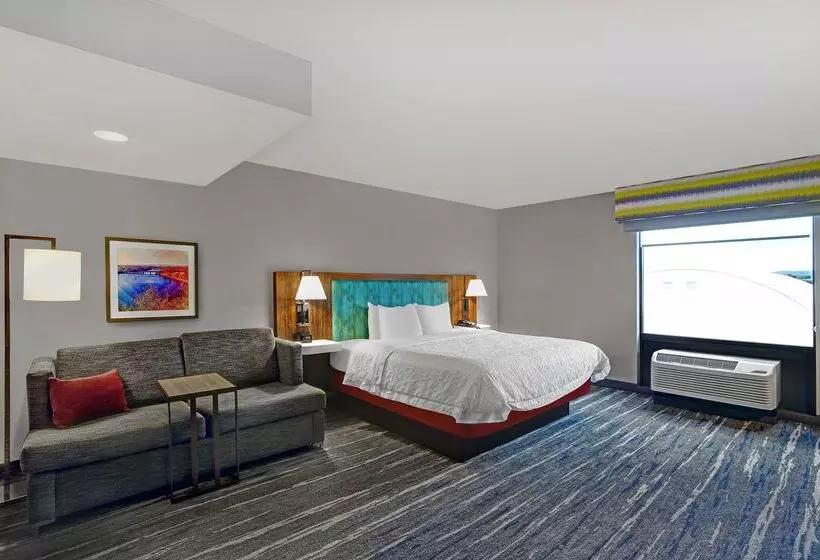 هتل Hampton Inn Utica