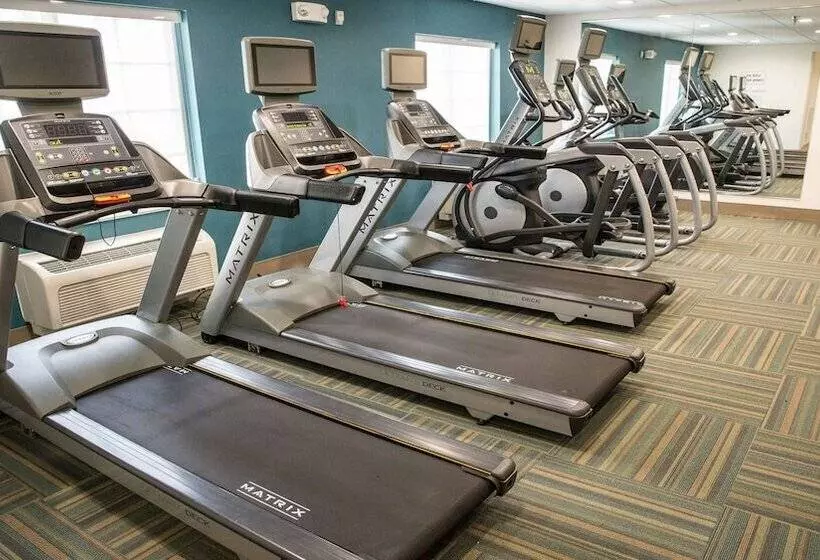 ホテル Holiday Inn Express Columbus Dublin, An Ihg