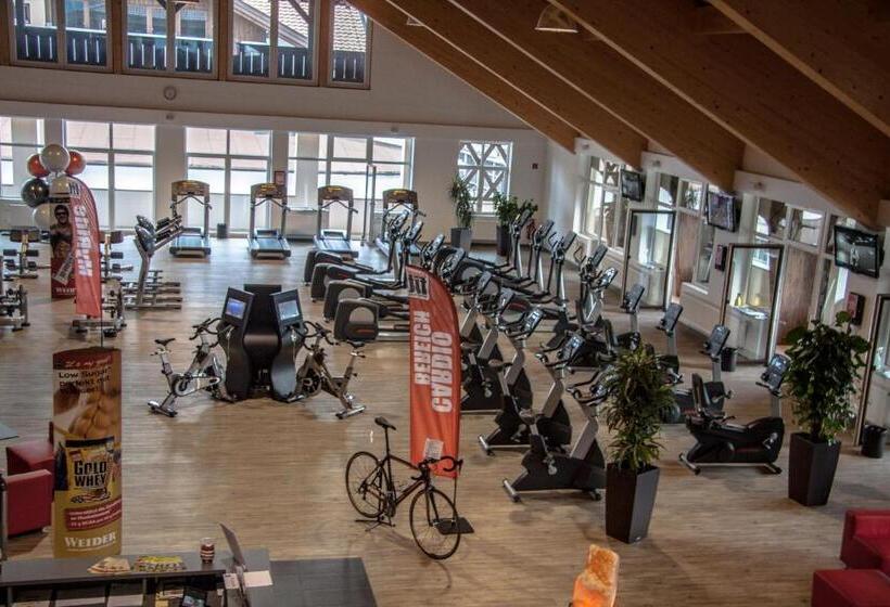 Отель Roter Hahn Bed & Breakfast