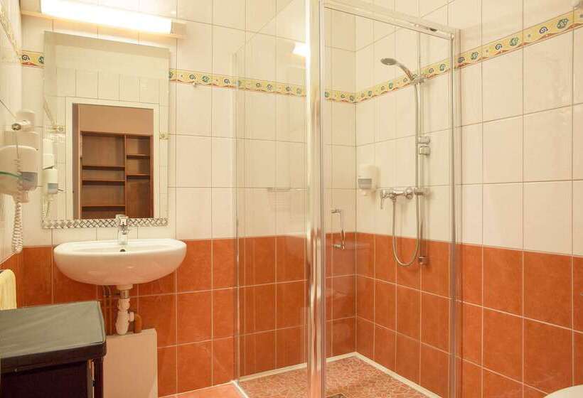 فندق The Originals City, Hôtel Loval, Brest