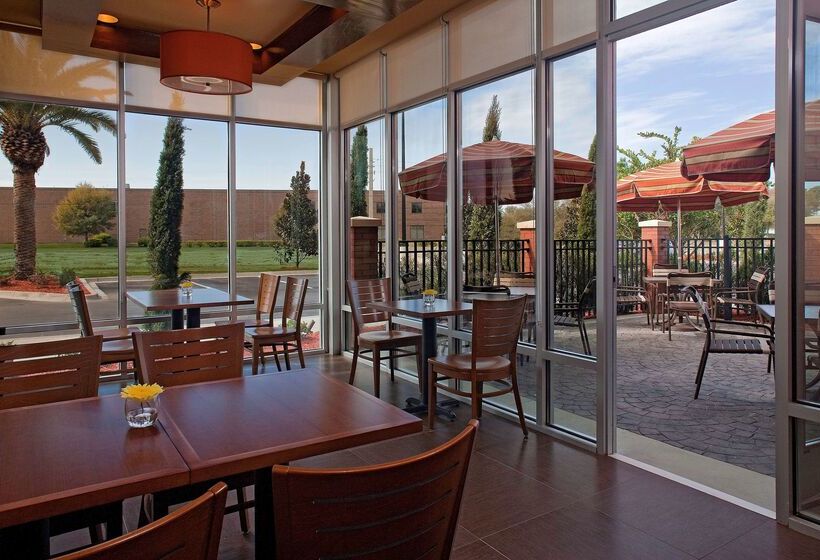 Hyatt Place North Charleston