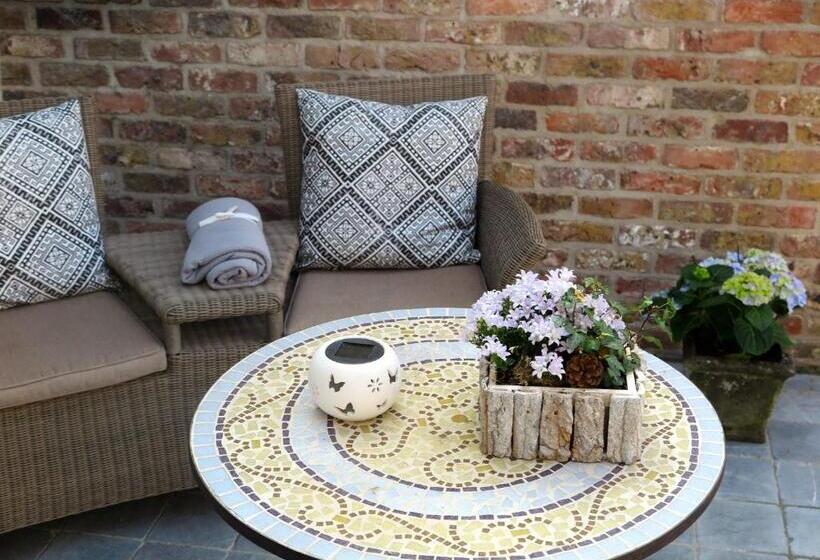 Bed and Breakfast Lake Suites