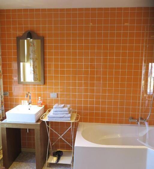 Bed and Breakfast Lake Suites