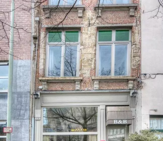 تختخواب و صبحانه Urban Dreams