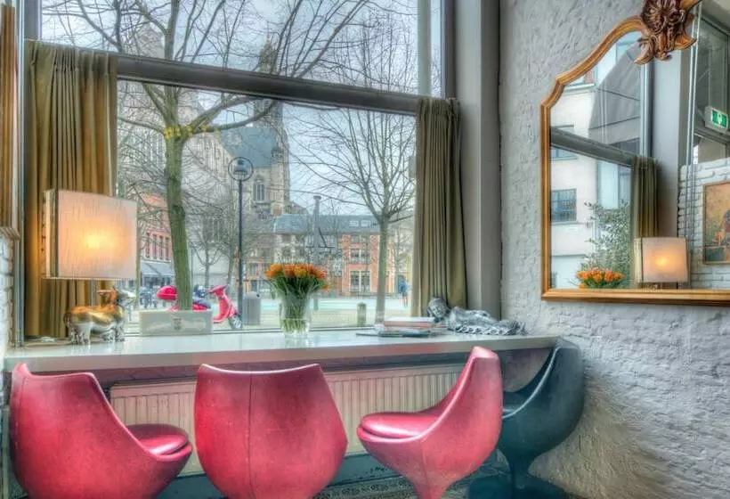 تختخواب و صبحانه Urban Dreams