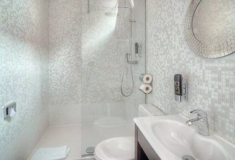 تختخواب و صبحانه Urban Dreams