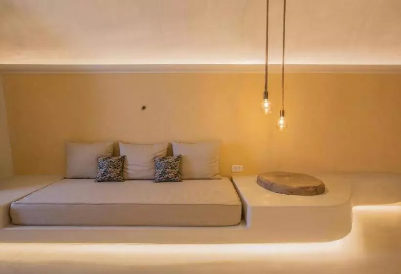 Chic Hotel Santorini