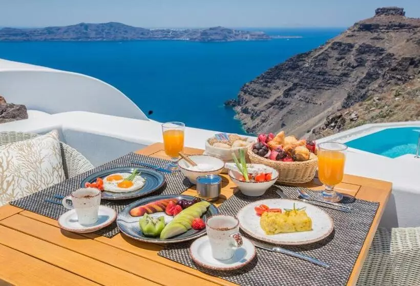 Chic Hotel Santorini