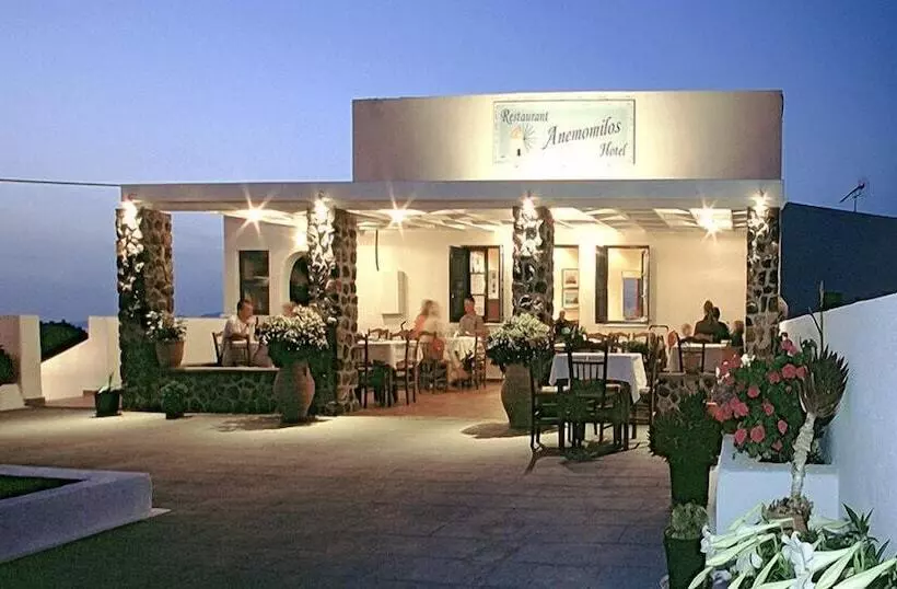 هتل Anemomilos