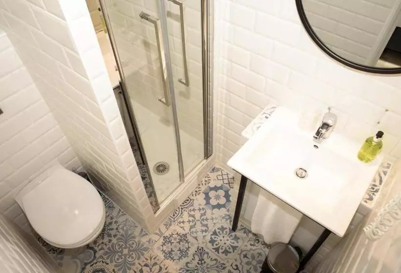 هتل Des Arts Bastille