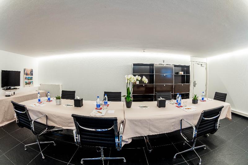 ホテル Hôtel Garrigae Villa La Florangerie   Spa & Piscine