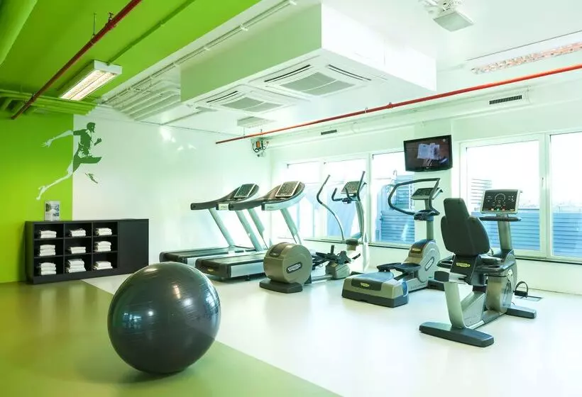 ホテル Park Inn By Radisson Brussels Centre Midi