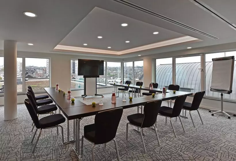 ホテル Park Inn By Radisson Brussels Centre Midi