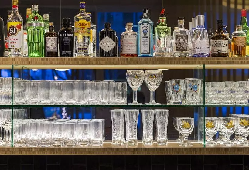 ホテル Park Inn By Radisson Brussels Centre Midi