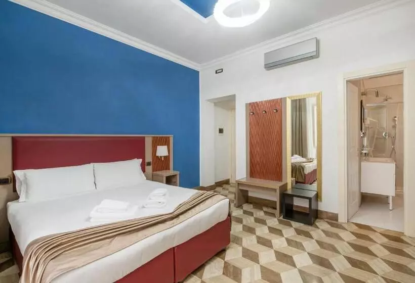 هتل The Five Oscars Inn