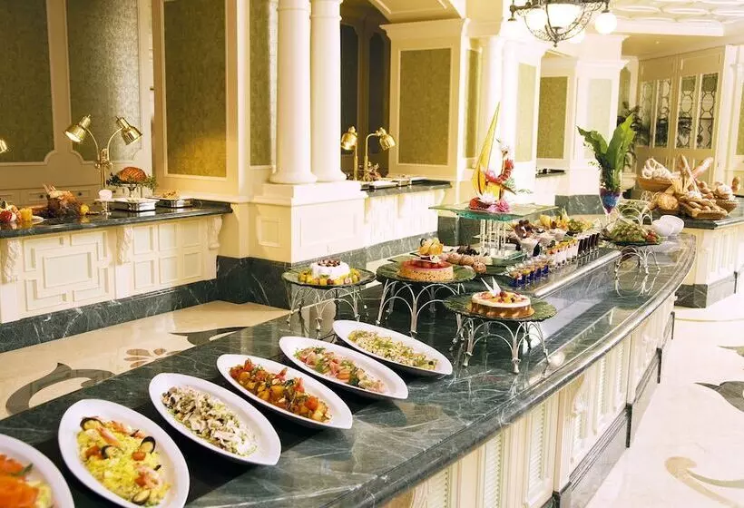 فندق Tokyo Disneyland