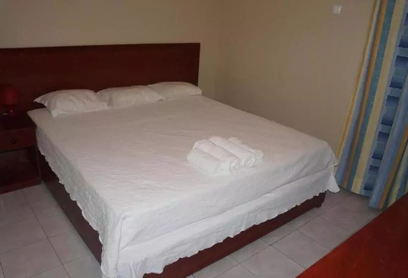 호텔 Triângulo Alojamento Local