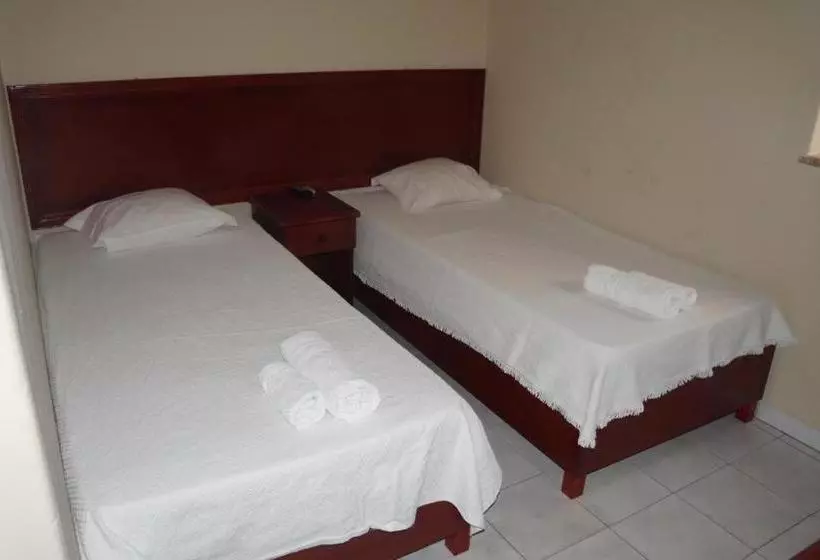 호텔 Triângulo Alojamento Local