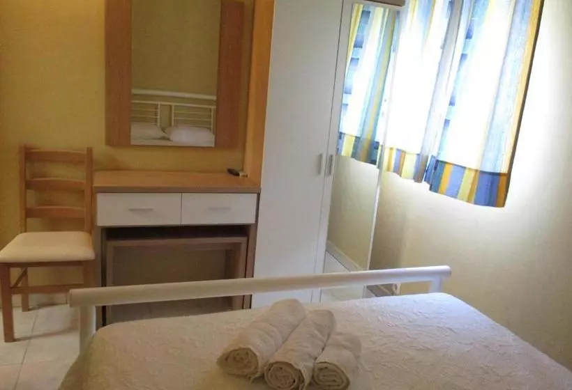 호텔 Triângulo Alojamento Local