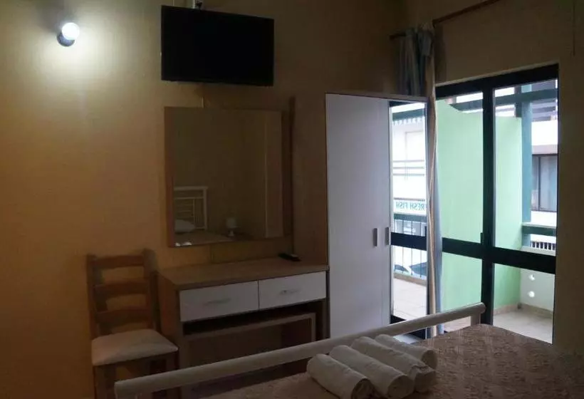 호텔 Triângulo Alojamento Local