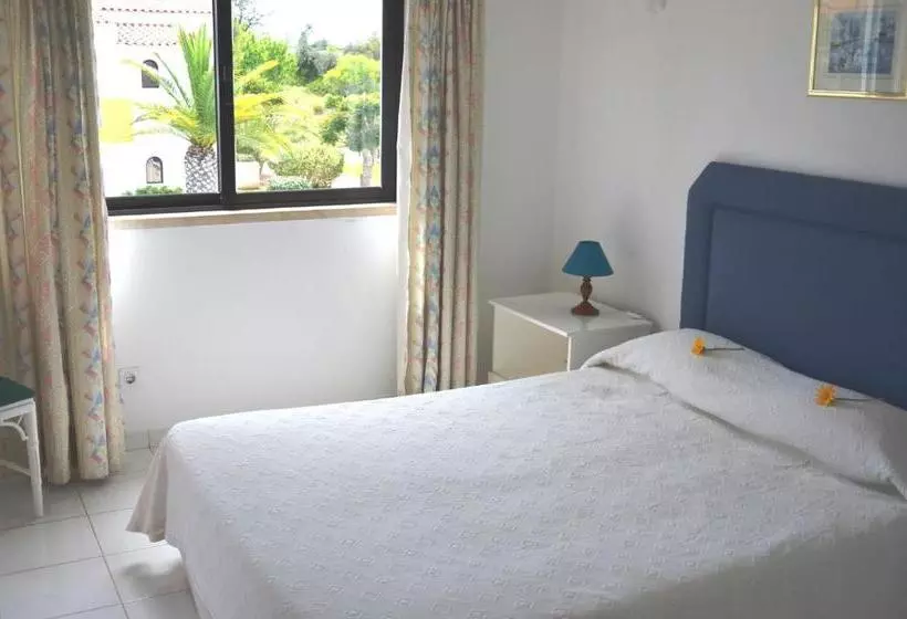 Ponta Grande Carvoeiro