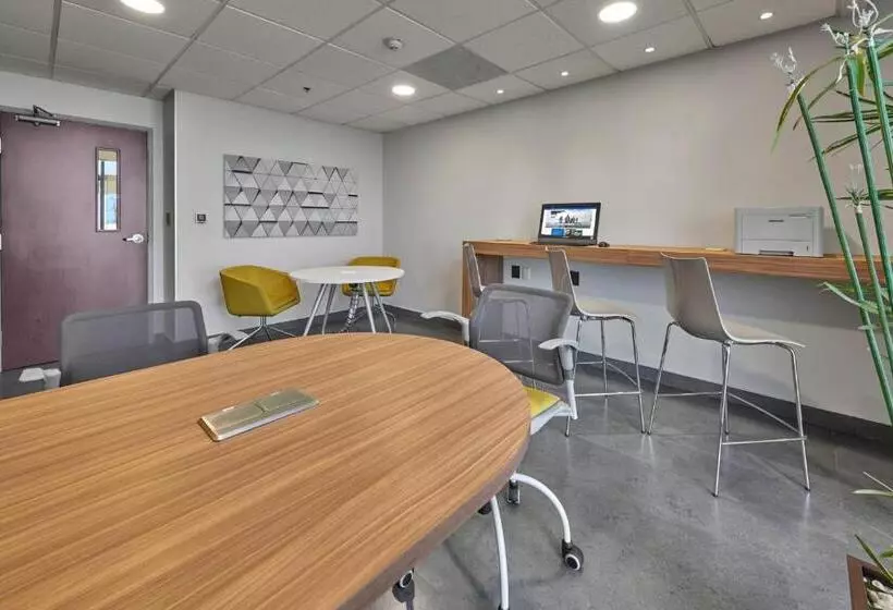 هتل City Express By Marriott Veracruz