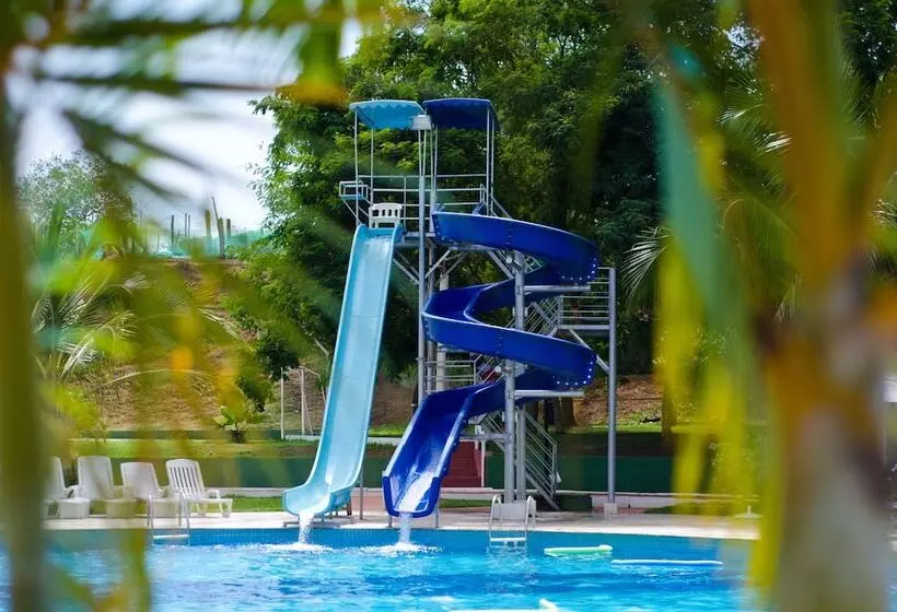 Colonial Plaza Hotel Pindamonhangaba