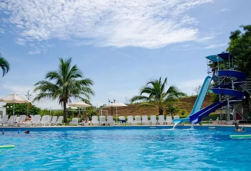 Colonial Plaza Hotel Pindamonhangaba