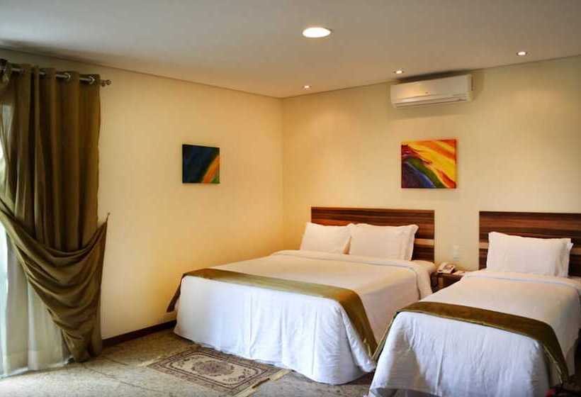 Colonial Plaza Hotel Pindamonhangaba