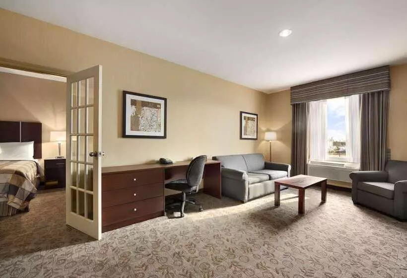 هتل Days Inn By Wyndham Brampton