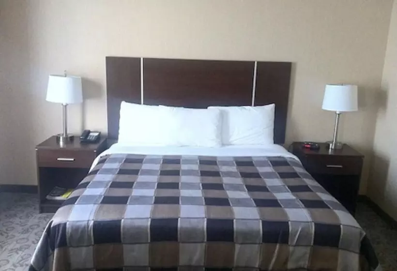 هتل Days Inn By Wyndham Brampton