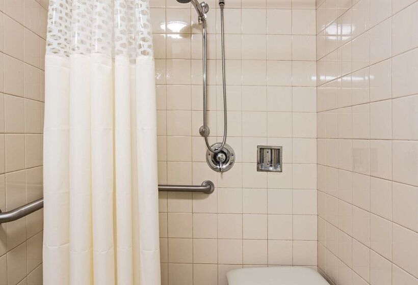 Отель Hampton Inn Clearfield