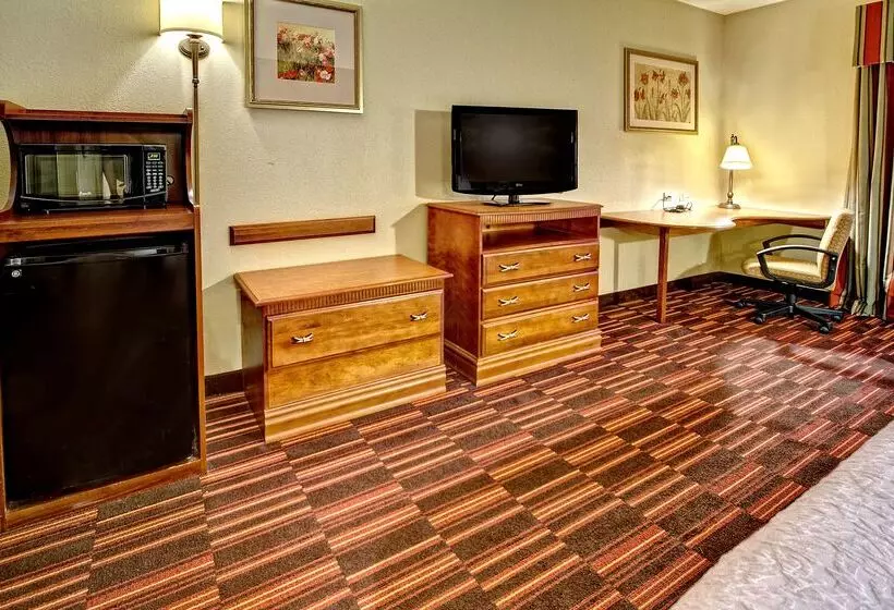 Отель Hampton Inn Cleveland, Ms