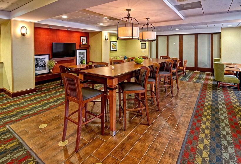 ホテル Hampton Inn Cleveland, Ms