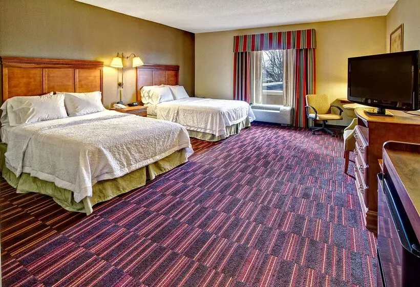 Отель Hampton Inn Cleveland, Ms